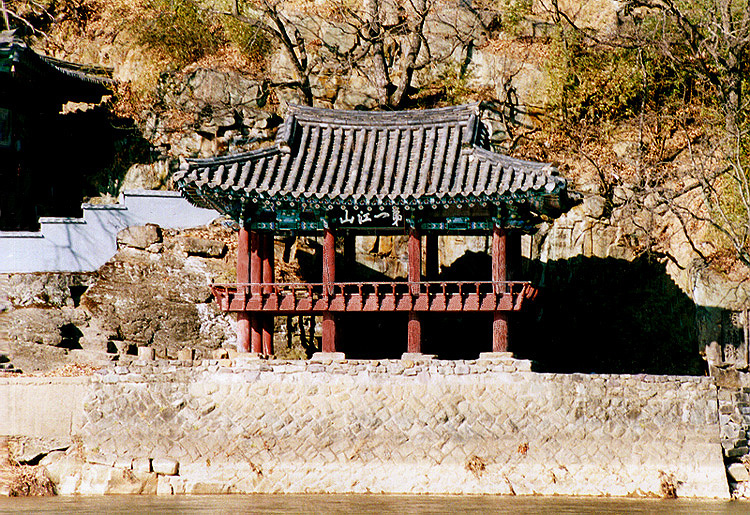 함벽루