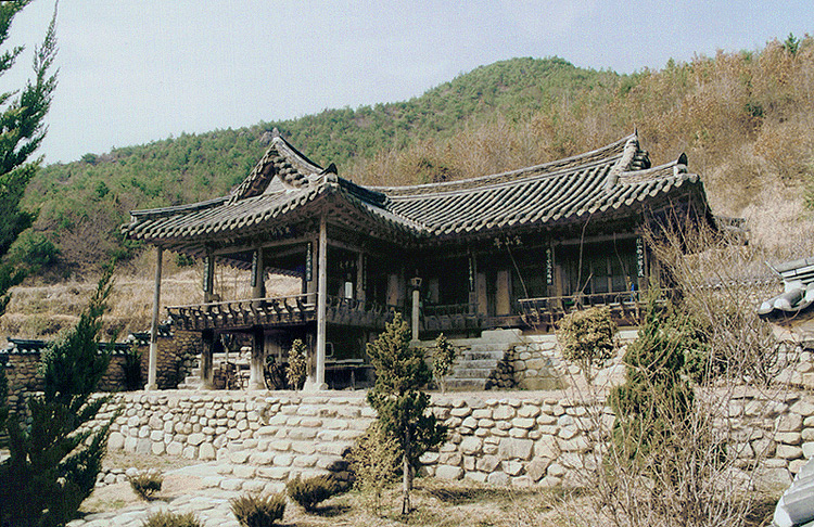 현산정