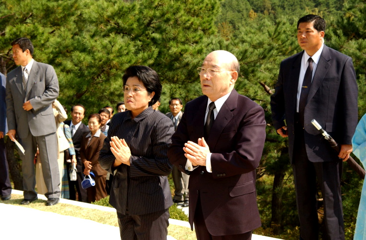 HC전두환전대통령선영참배