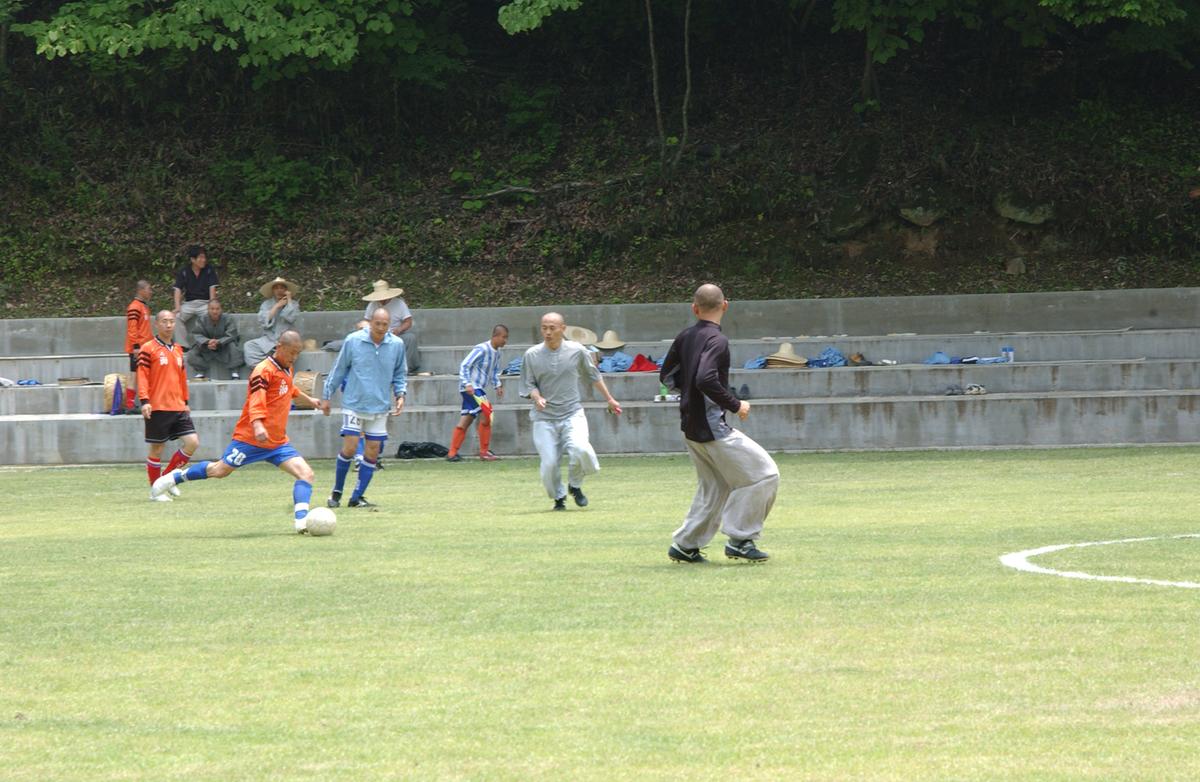 2004년 단오절스님축구(1)15