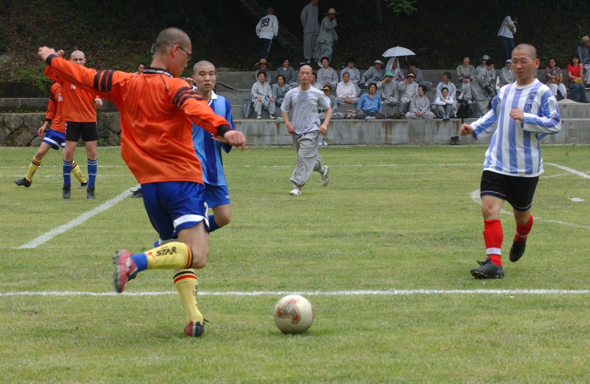 2004년 단오절스님축구(2)5