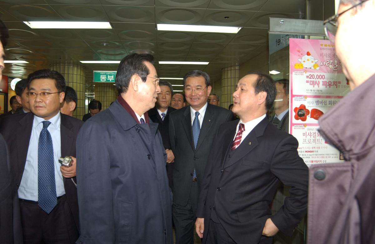 2005합천우수서울농특산물점개장-3