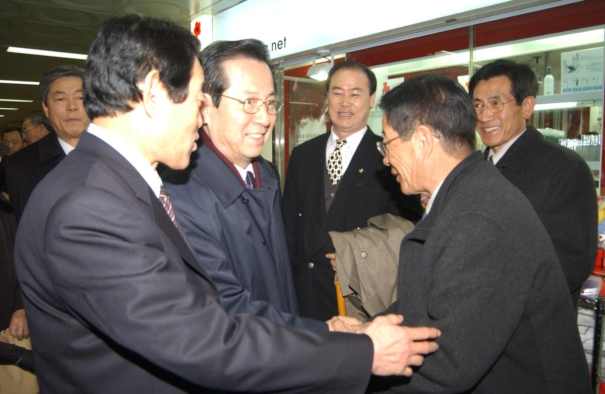 2005합천우수서울농특산물점개장-3