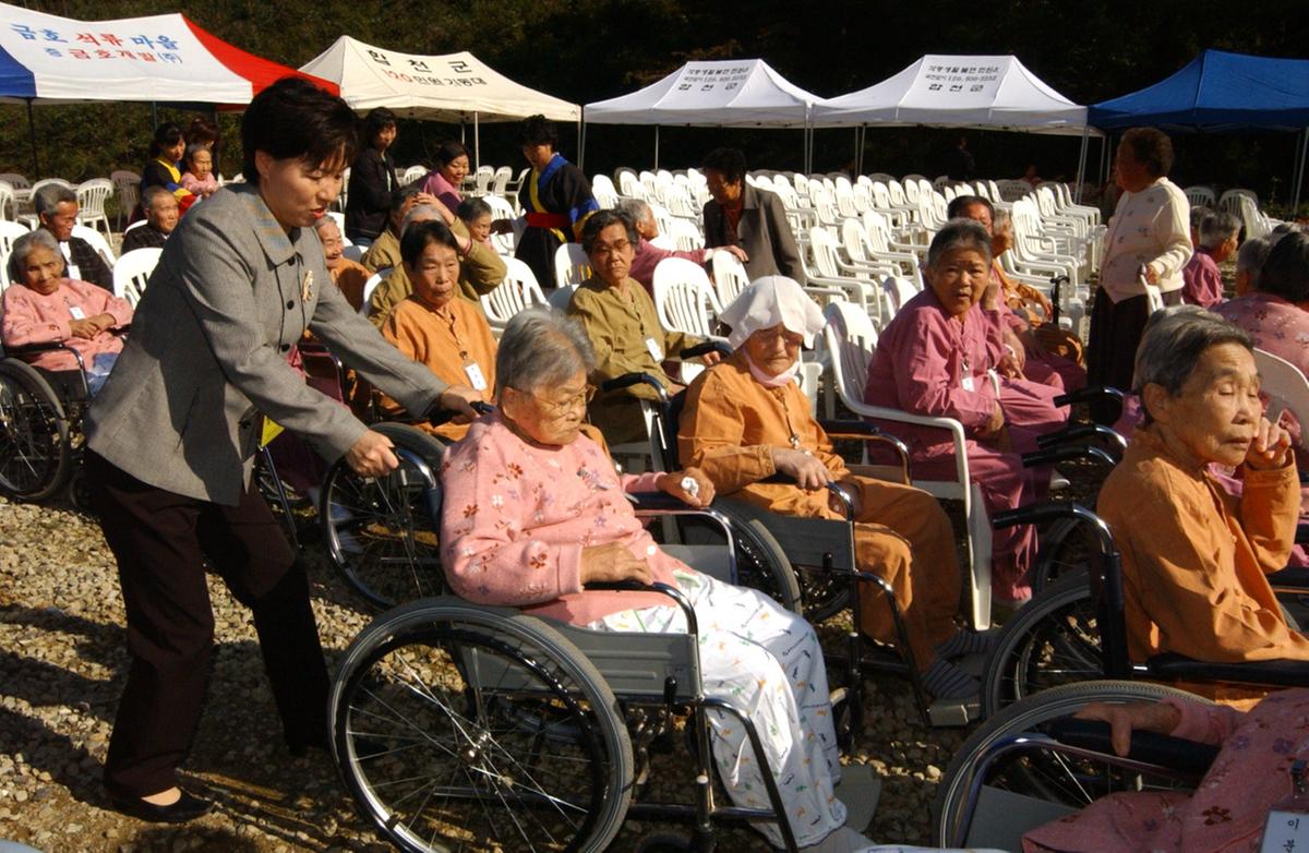 삼가노인요양원1주년자원봉사
