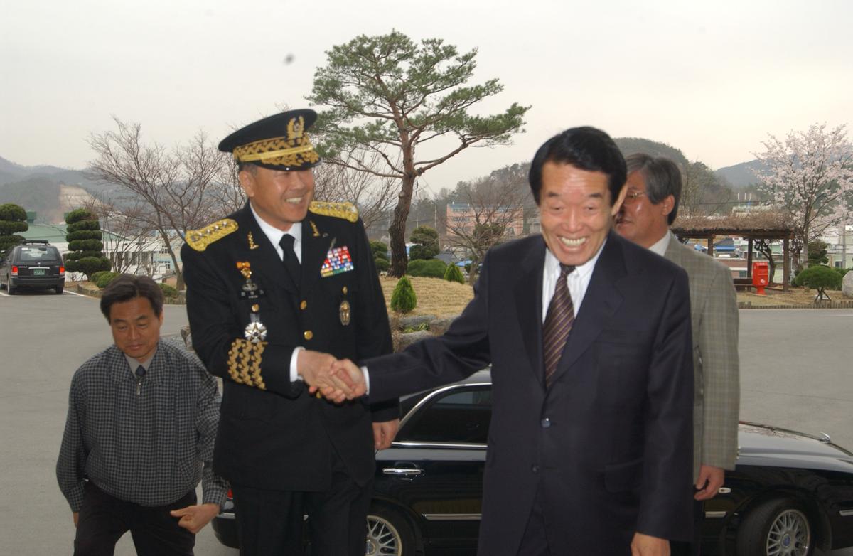 20050409 제2군사령관 환영-1