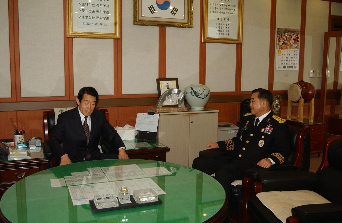 20050409 제2군사령관 환영-1