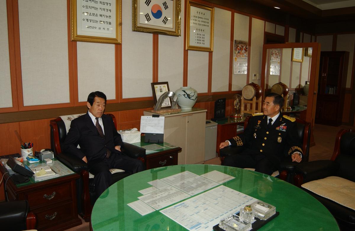 20050409 제2군사령관 환영-1