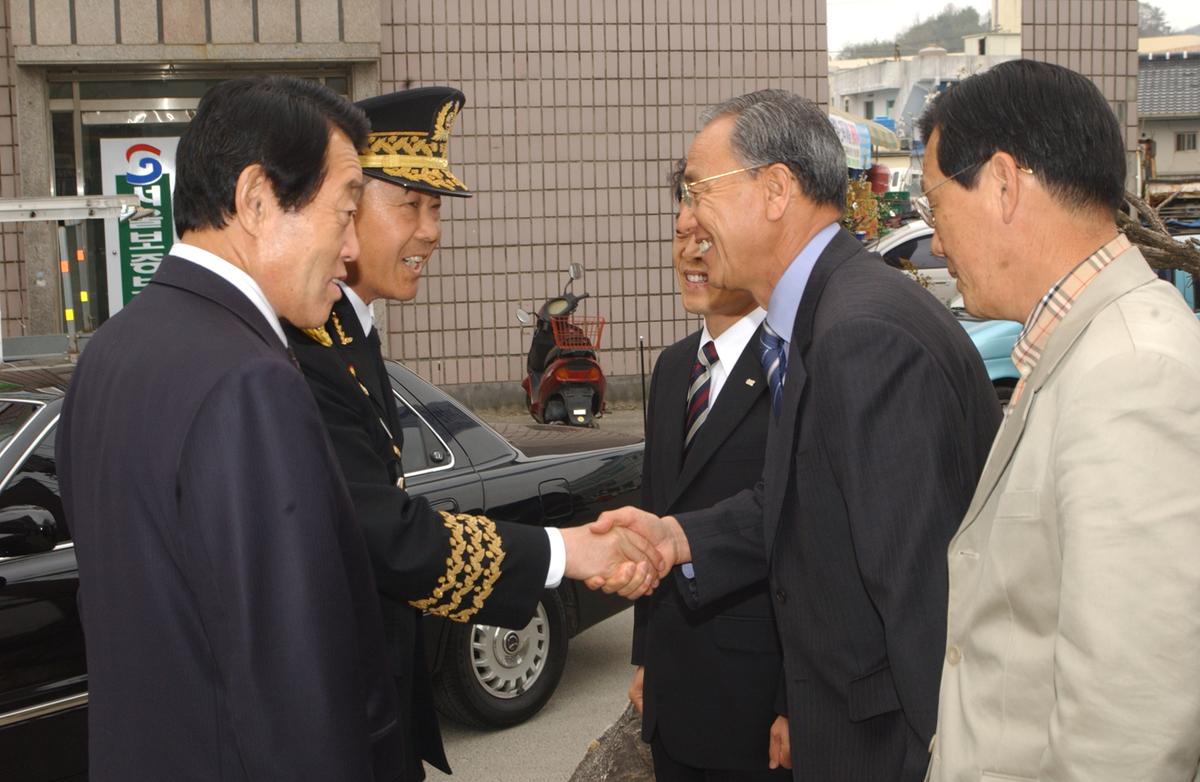 20050409 제2군사령관 환영-2