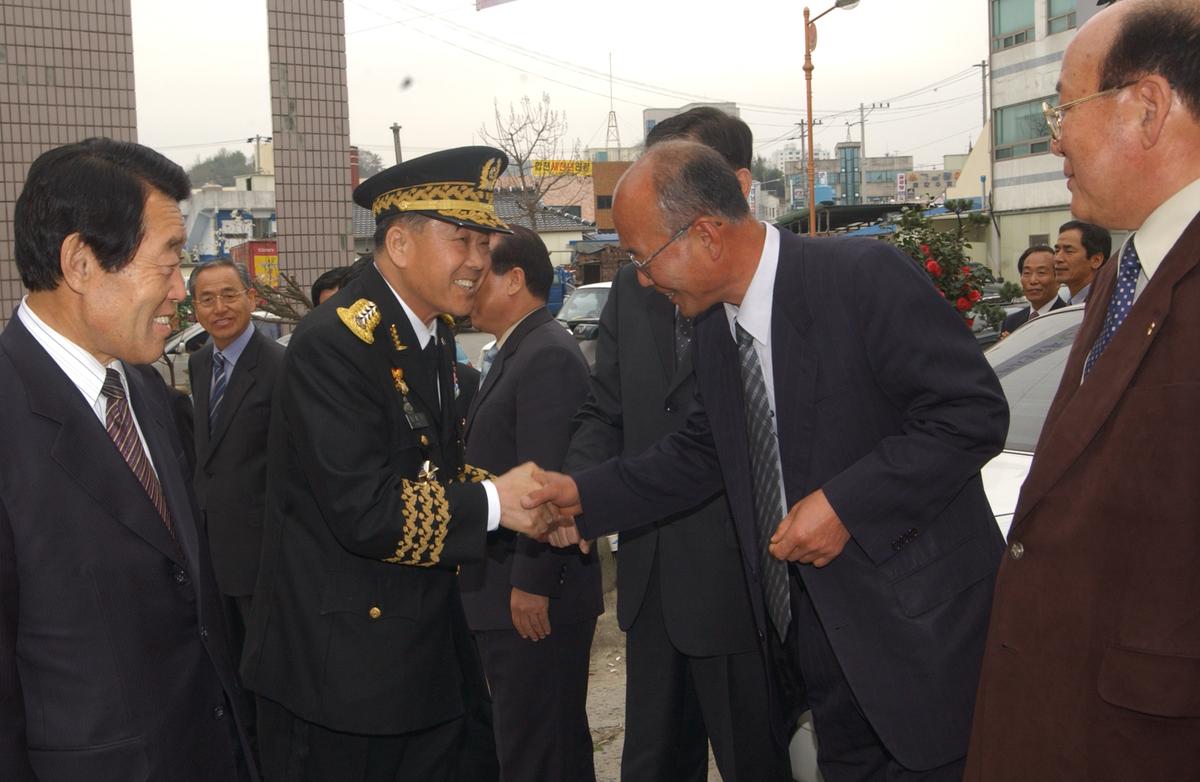 20050409 제2군사령관 환영-2