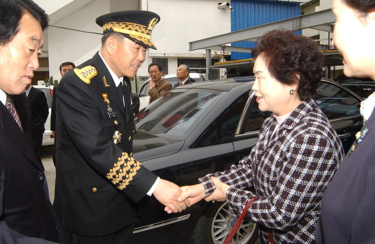 20050409 제2군사령관 환영-2