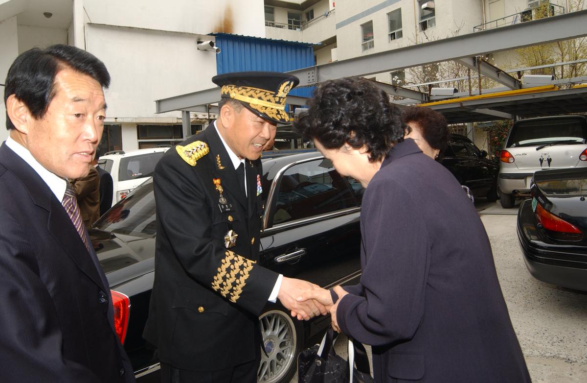 20050409 제2군사령관 환영-2