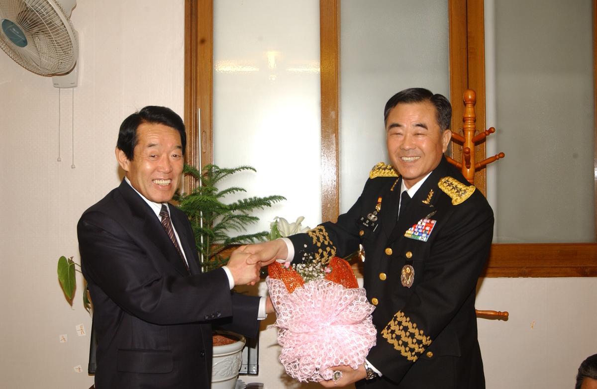 20050409 제2군사령관 환영-2