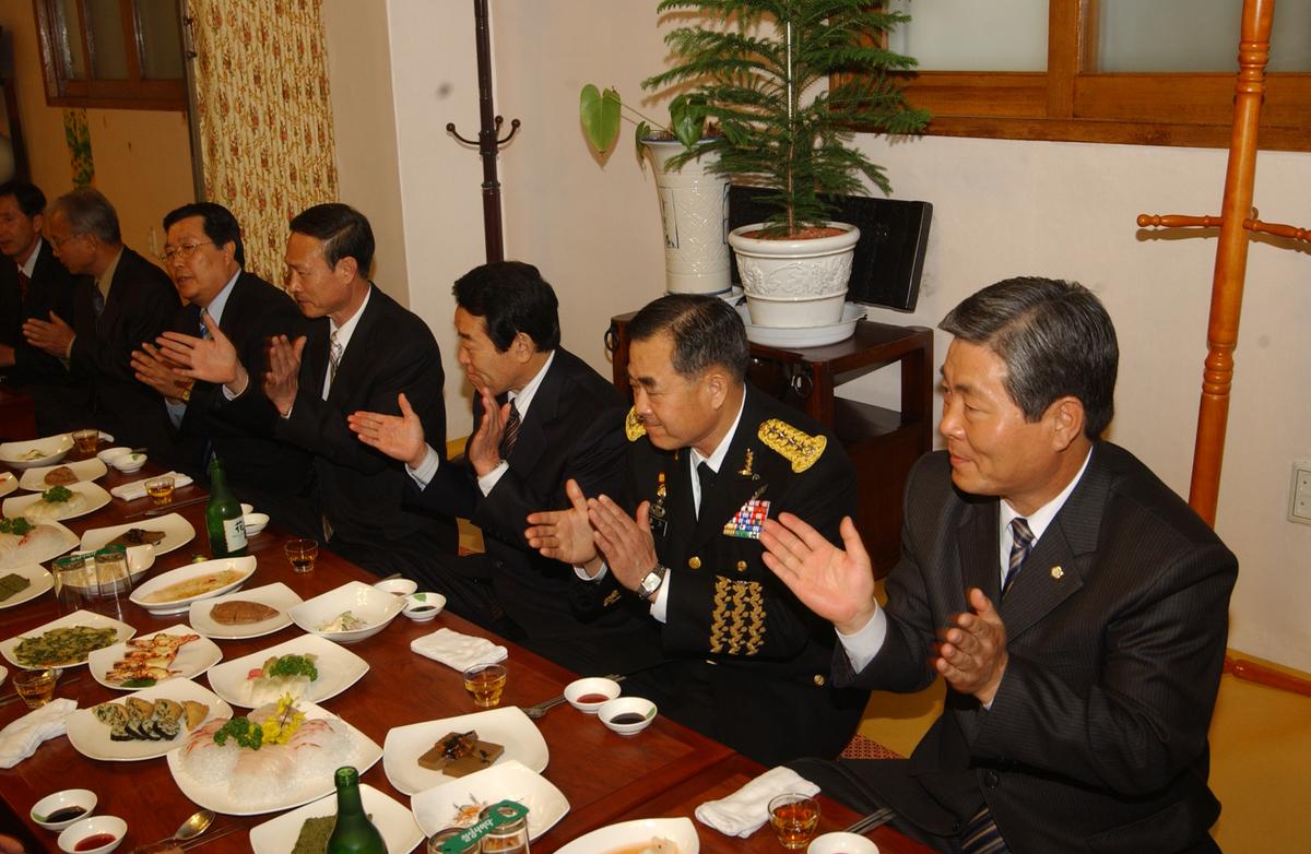 20050409 제2군사령관 환영-3