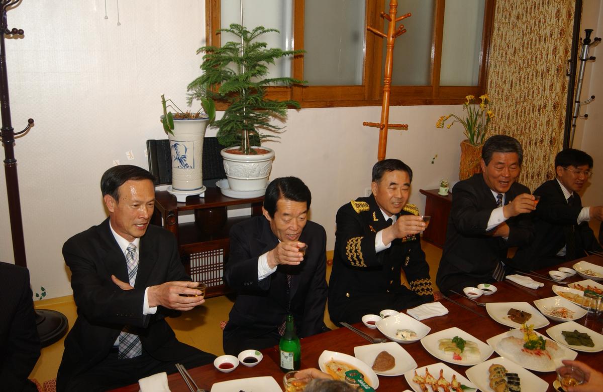 20050409 제2군사령관 환영-3