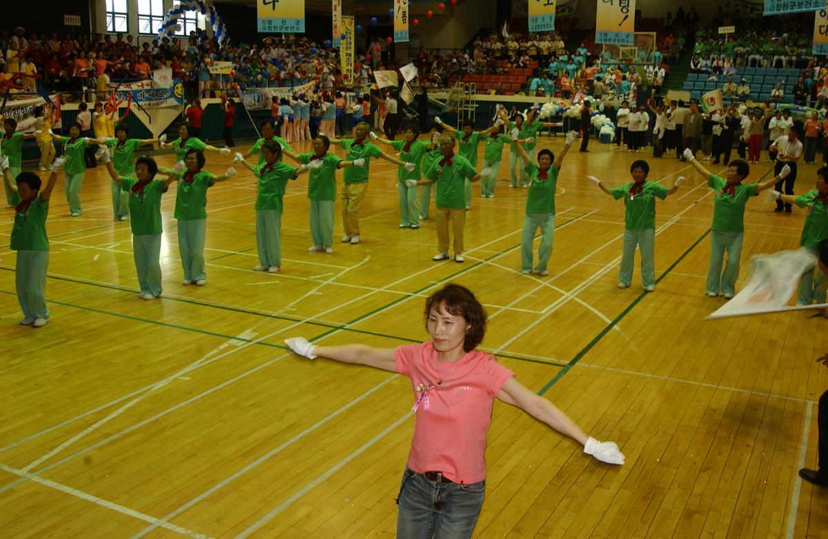 2005노인체조-3