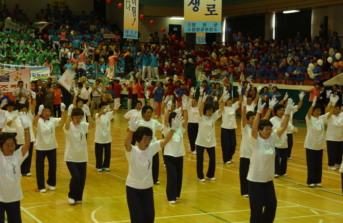 2005노인체조-3