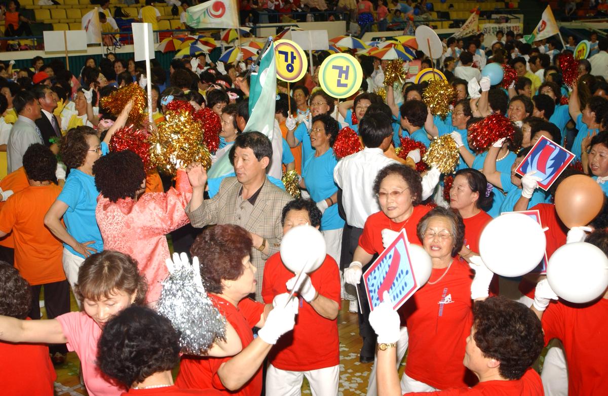 2005노인체조-6
