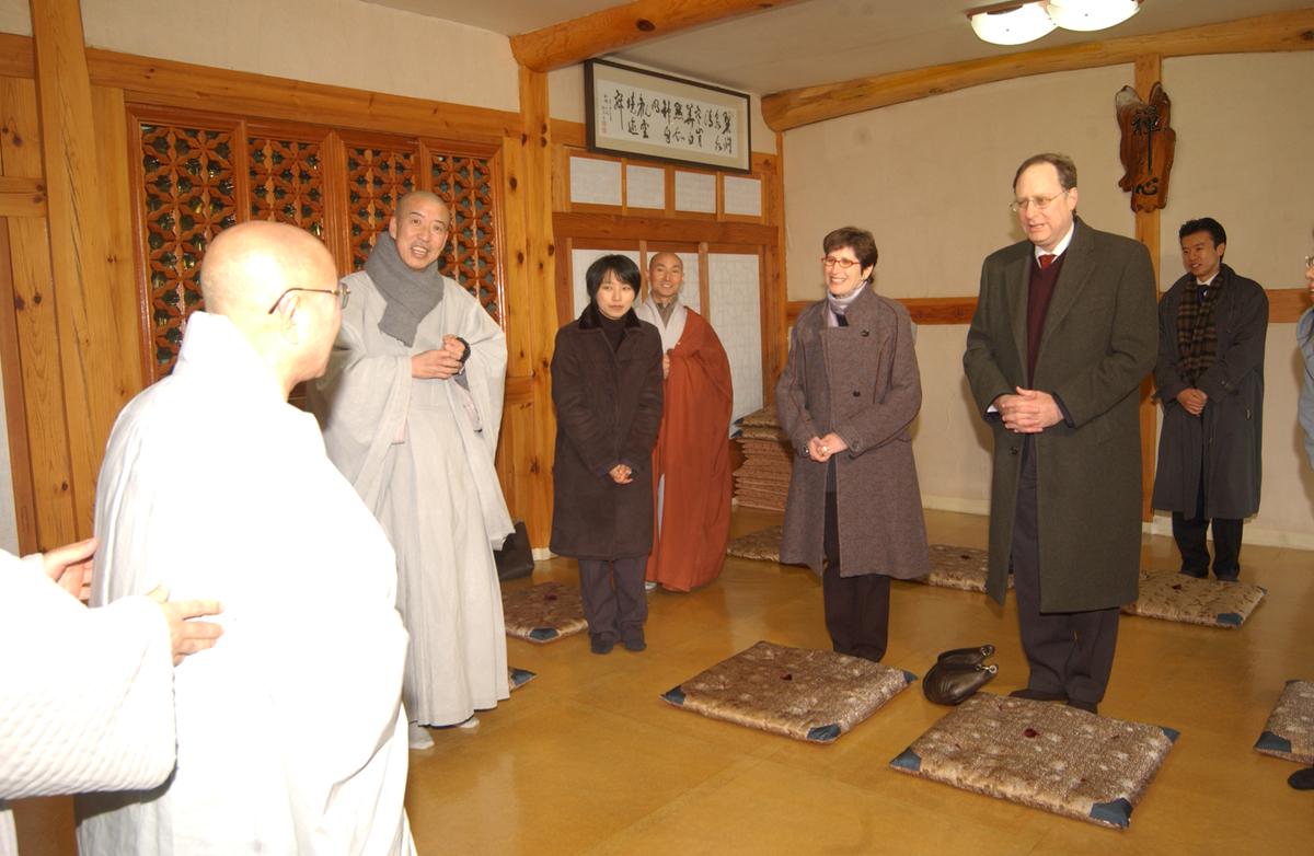 2006주미대사해인사방문-2