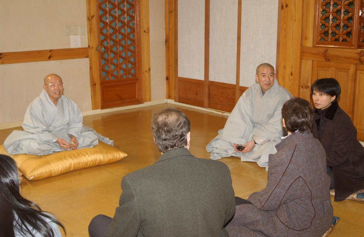 2006주미대사해인사방문-3