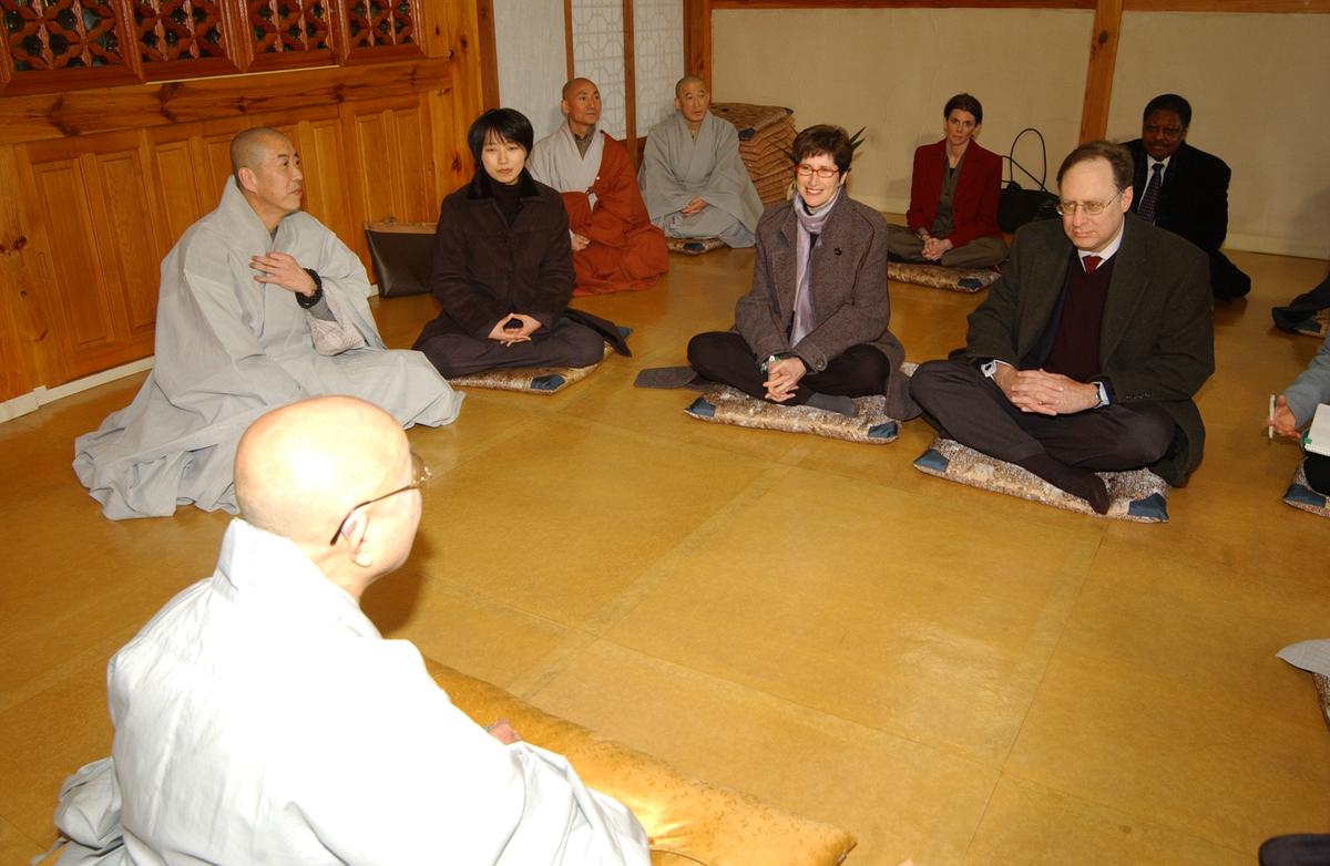 2006주미대사해인사방문-3