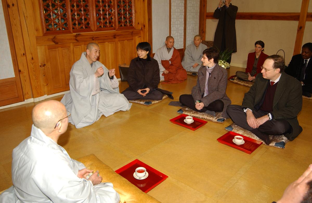 2006주미대사해인사방문-3