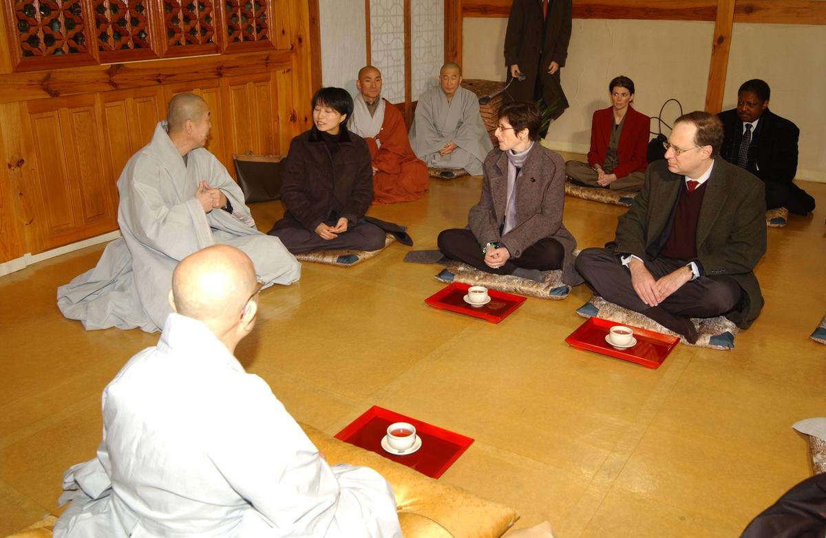 2006주미대사해인사방문-3