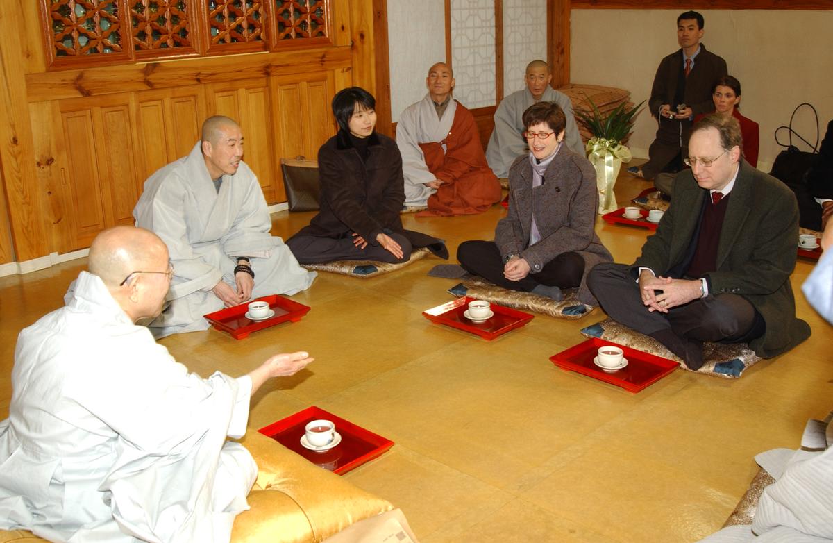 2006주미대사해인사방문-3