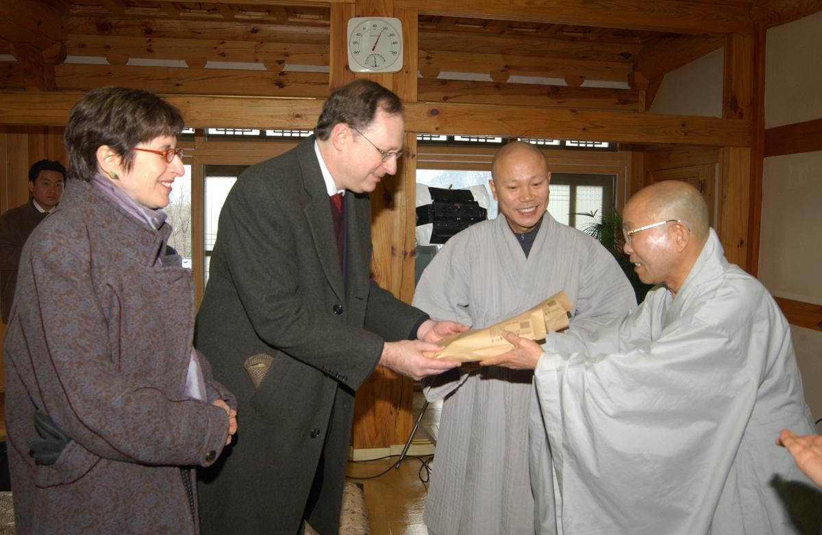 2006주미대사해인사방문-4