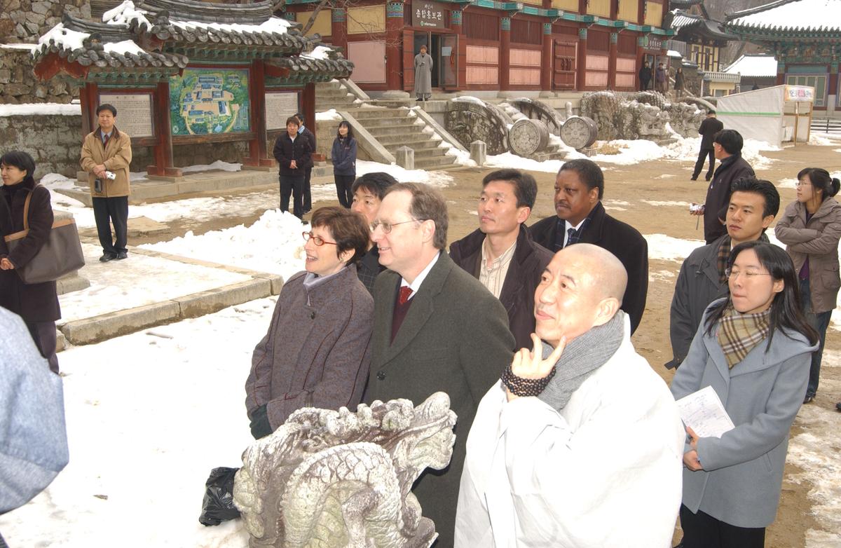 2006주미대사해인사방문-5