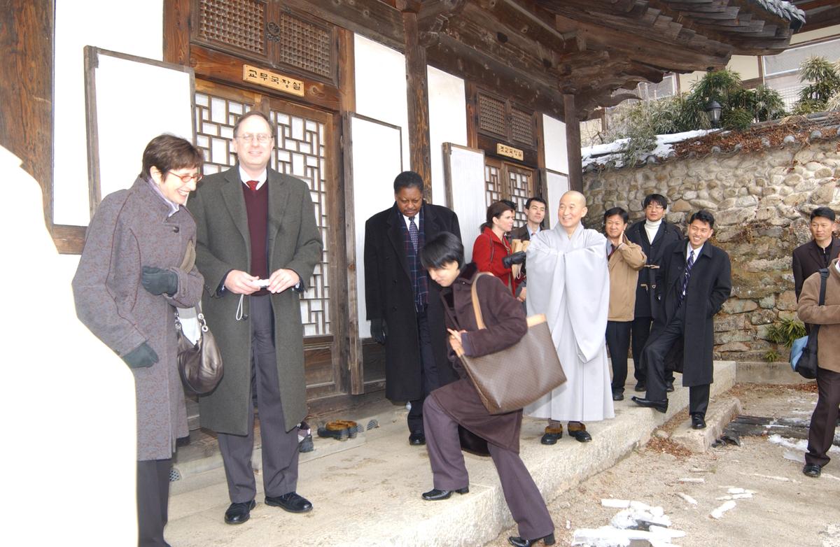 2006주미대사해인사방문-5