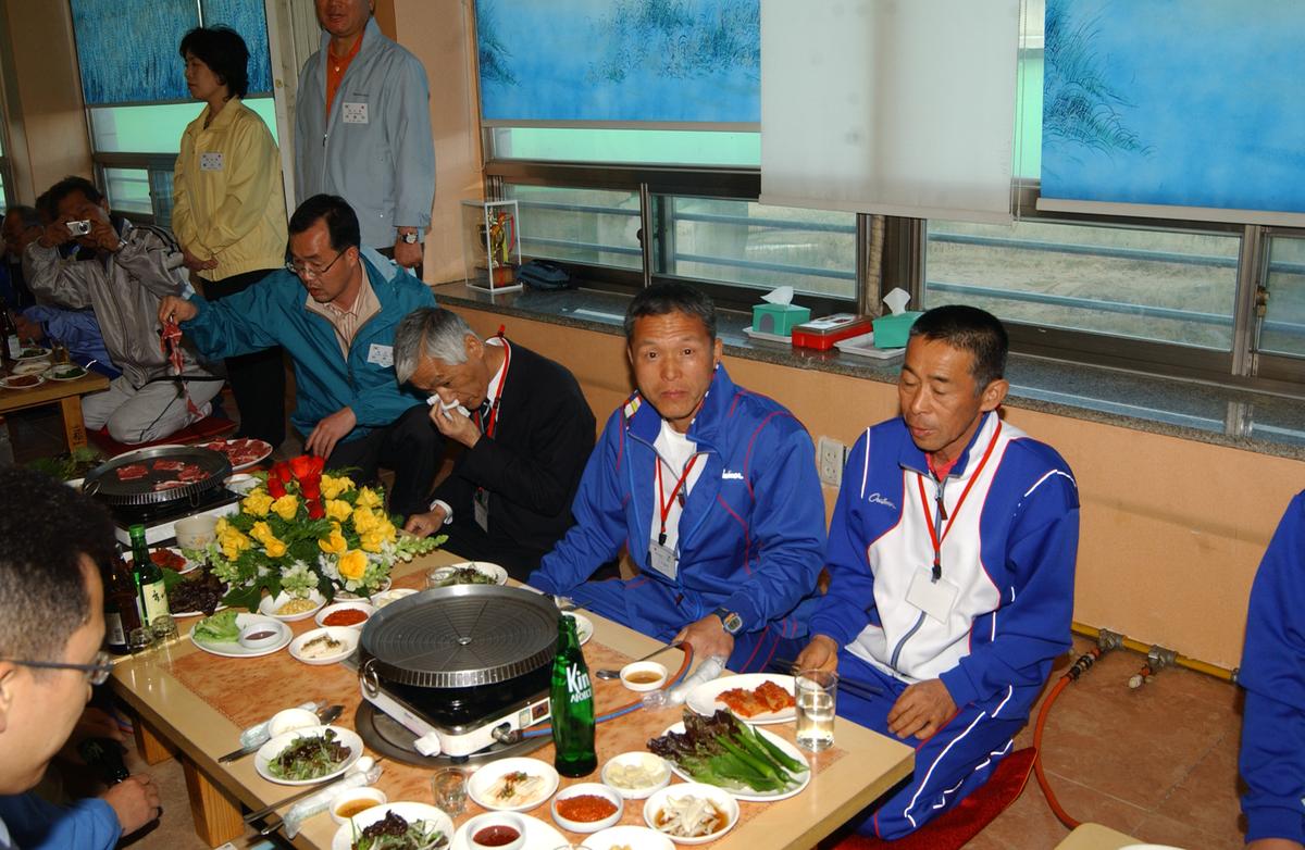 2006일본이토요시 마라톤참가 부군수환영만찬-1