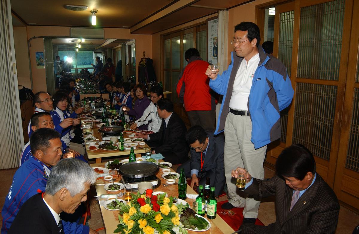 2006일본이토요시 마라톤참가 부군수환영만찬-1