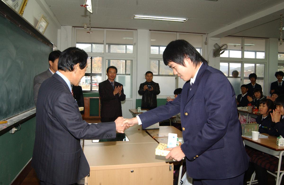 2006군수학교방문