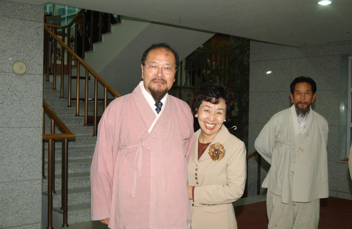 서울이윤재현