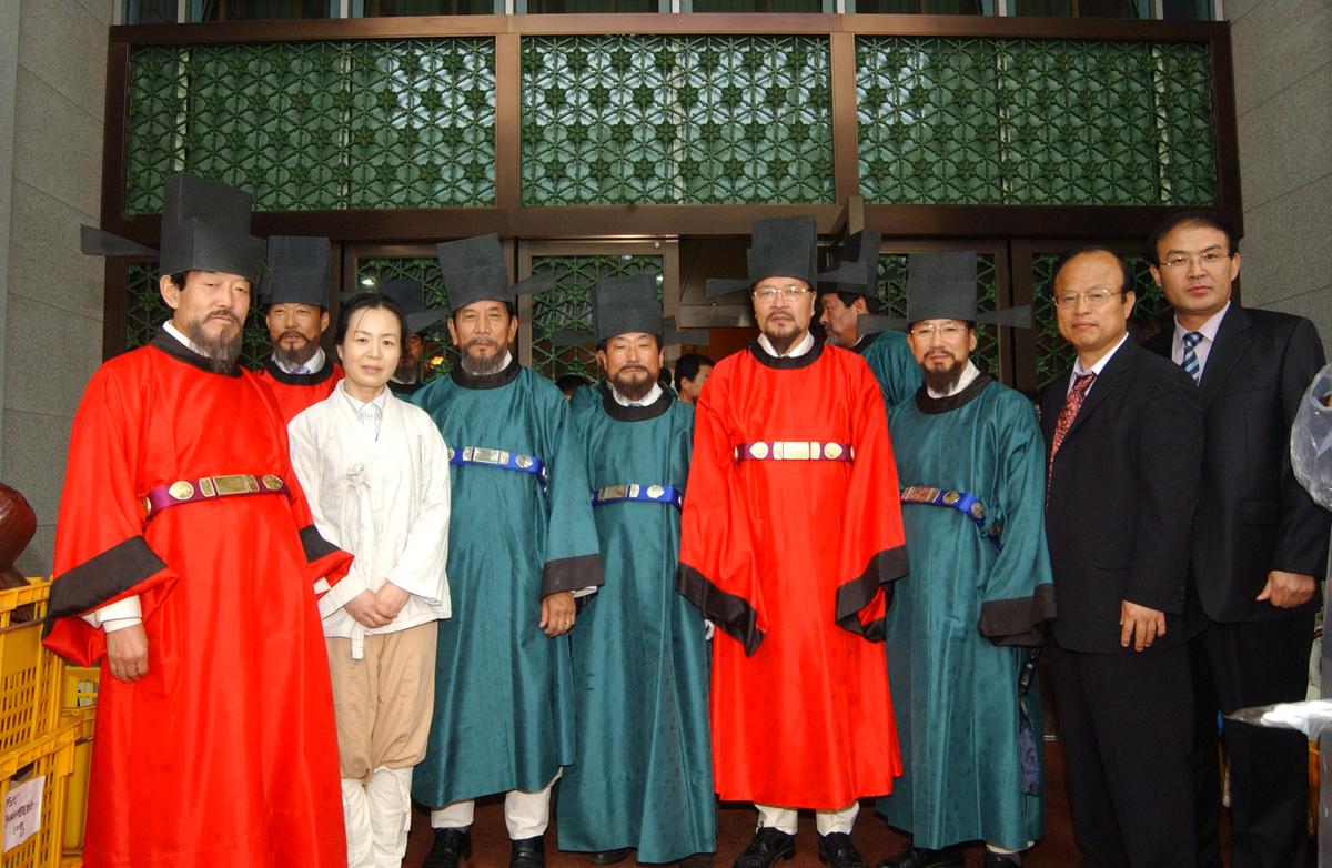 서울이윤재현
