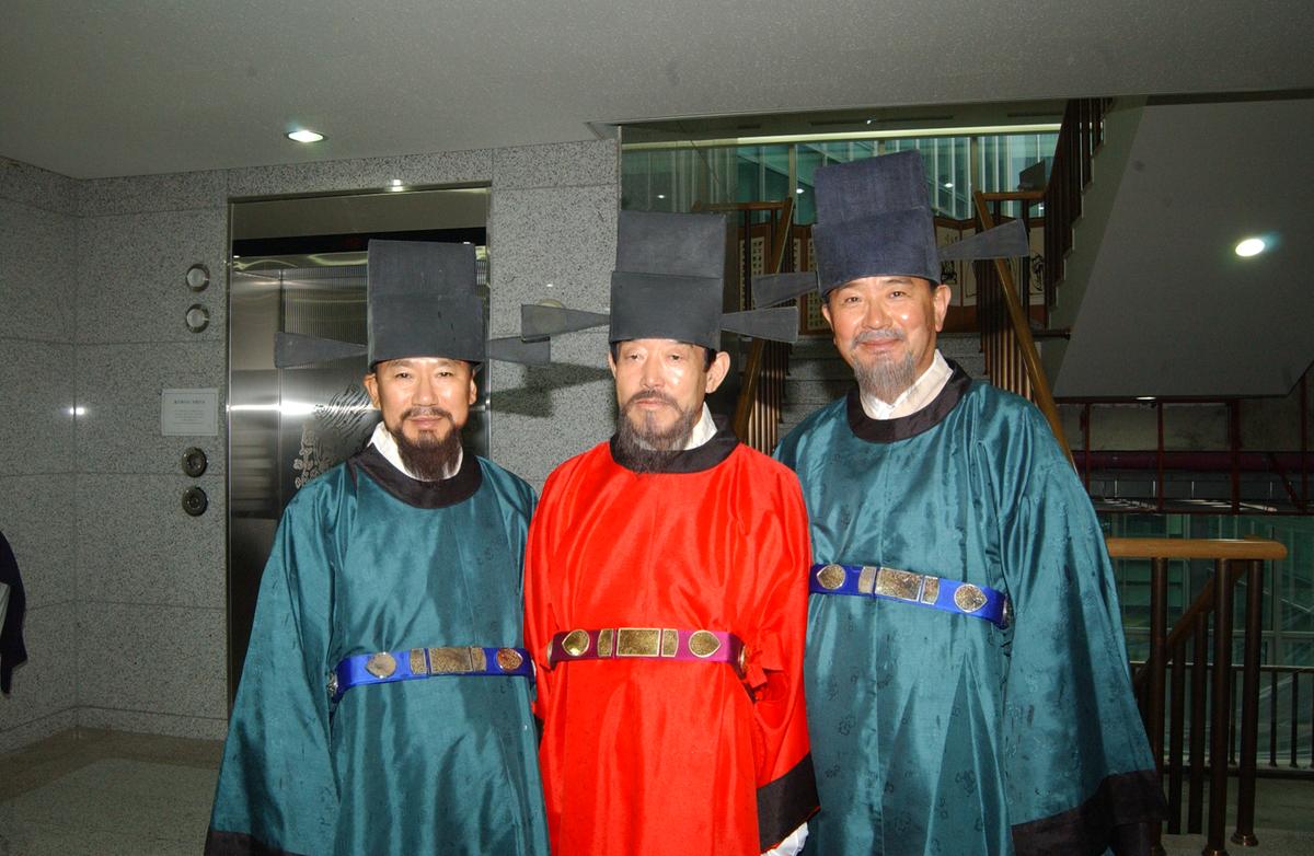 서울이윤재현