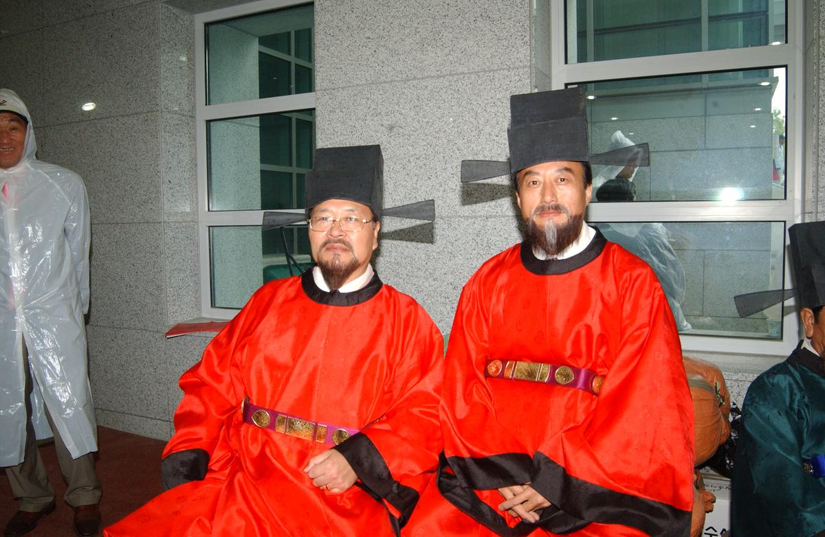서울이윤재현