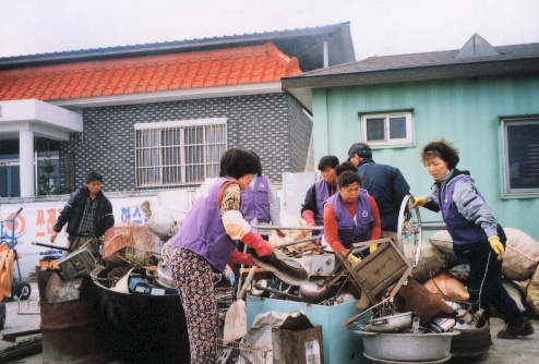 생활개선회 고철모으기
