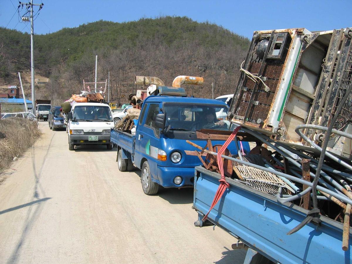 새마을단체 고철모으기