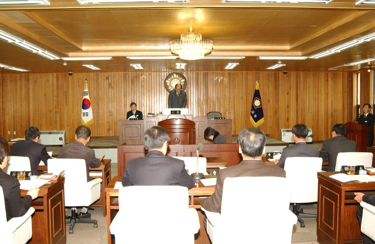 2006의회개원군수인사