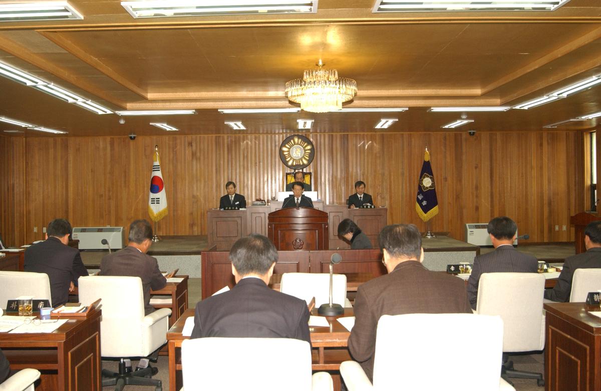 2006의회개원군수인사