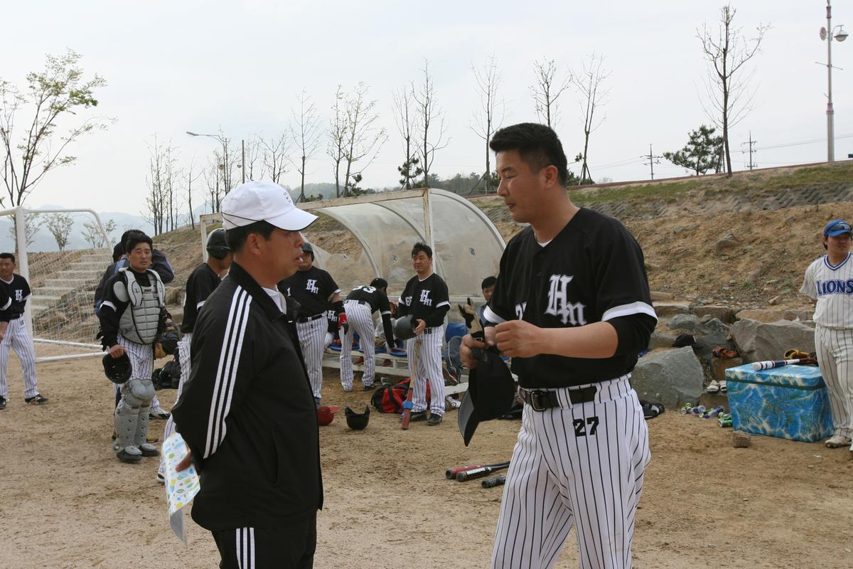 2007군수 체육관 방문