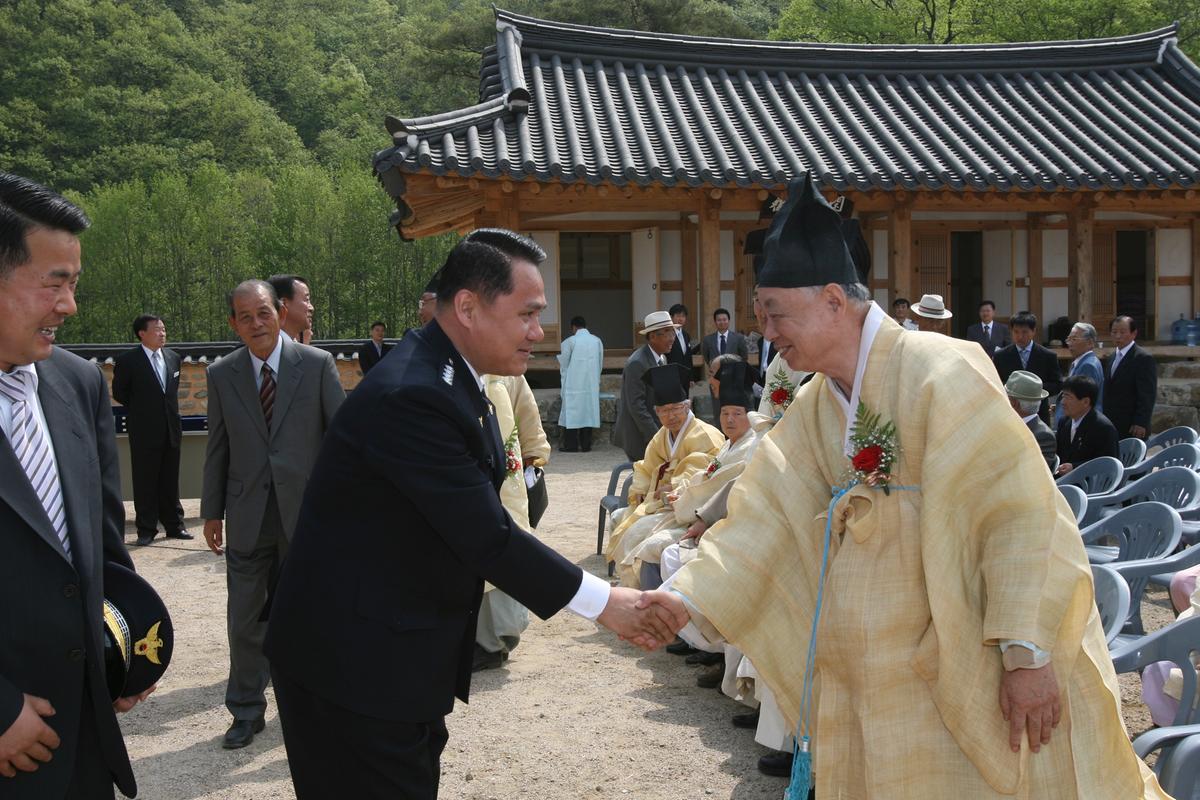 2007욤암서원준공식-3