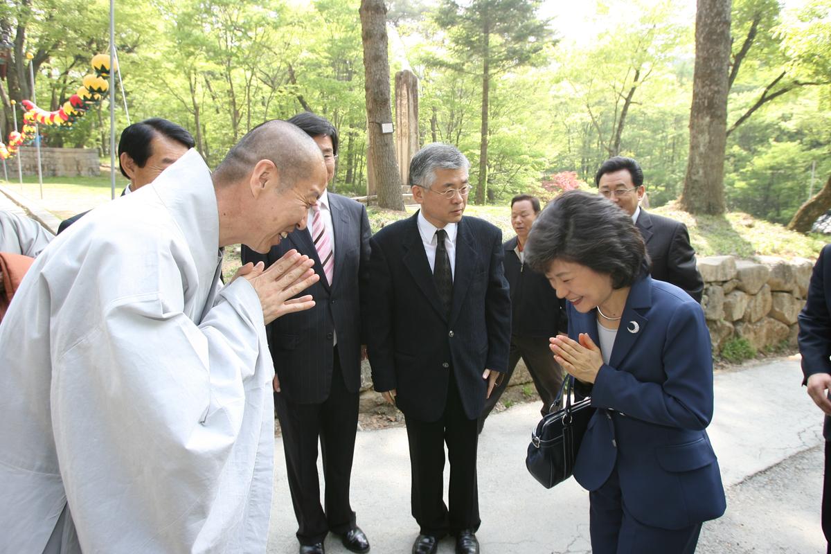 2007년 박근헤 팔만대장경 방문