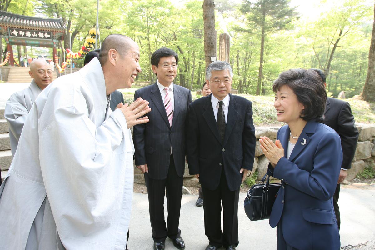 2007년 박근헤 팔만대장경 방문