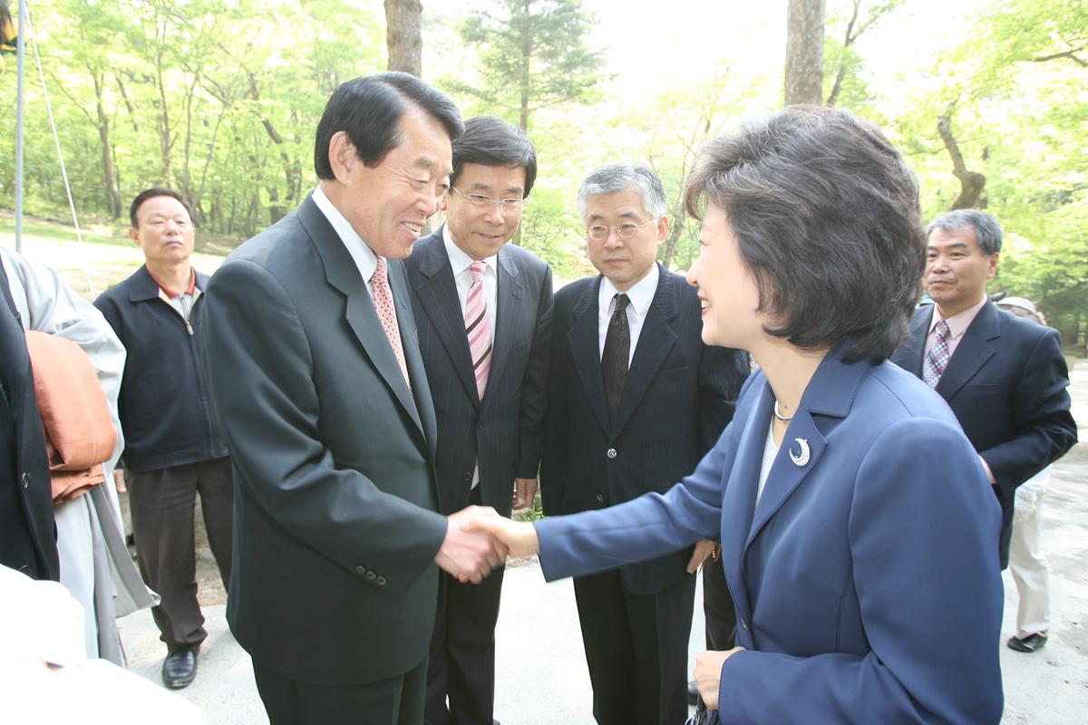 2007년 박근헤 팔만대장경 방문