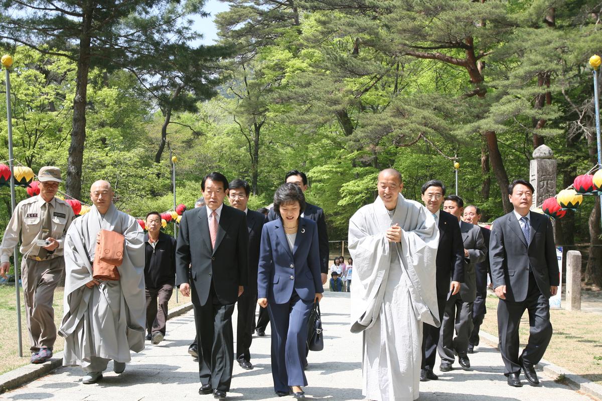 2007년 박근헤 팔만대장경 방문