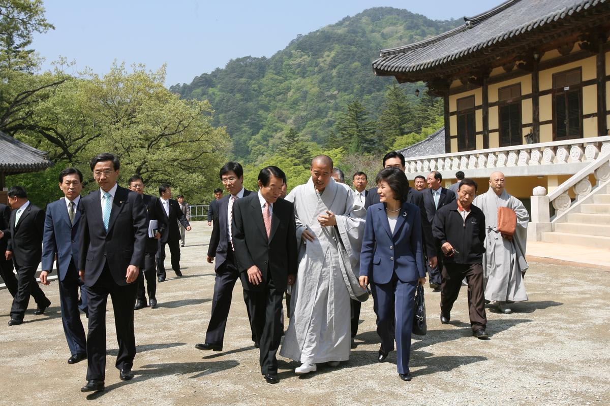 2007년 박근헤 팔만대장경 방문