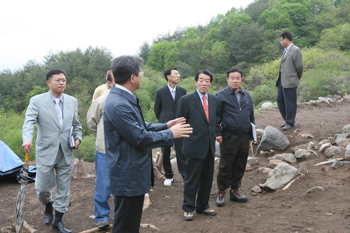 2007년 군수 유적지 방문