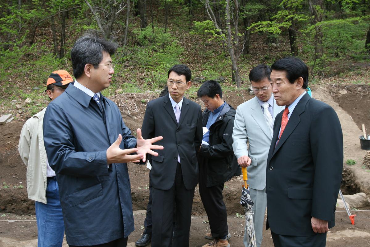 2007년 군수 유적지 방문